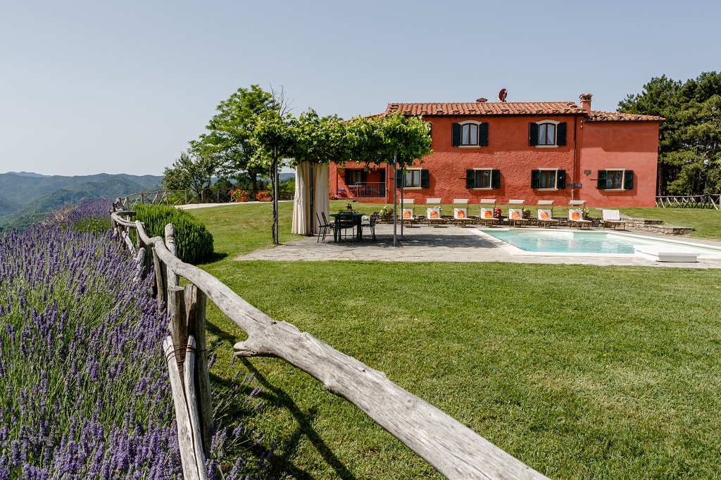 HOLIDAY-RENTAL-LA-COLLINACCIA-LUXURY-VILLA-WITH-SWIMMING-POOL-UP-TO-18-PEOPLE-EMILIA-ROMAGNA