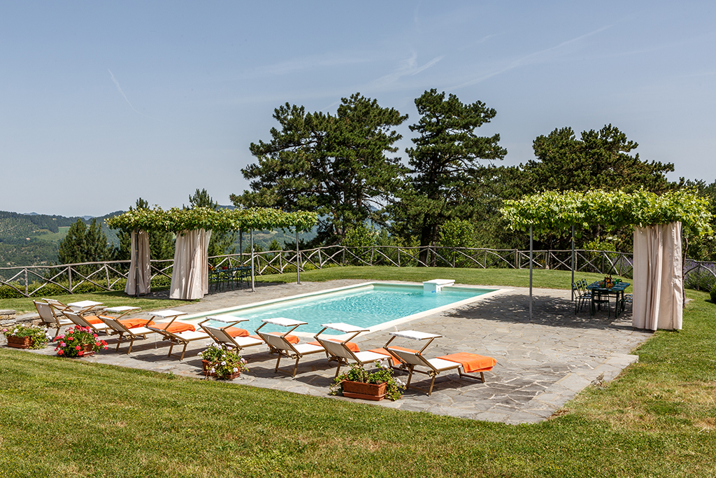 HOLIDAY-RENTAL-LA-COLLINACCIA-LUXURY-VILLA-WITH-SWIMMING-POOL-UP-TO-18-PEOPLE-EMILIA-ROMAGNA