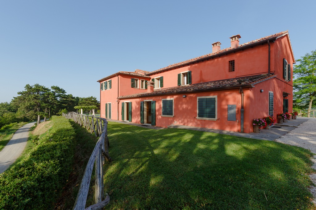 HOLIDAY-RENTAL-LA-COLLINACCIA-LUXURY-VILLA-WITH-SWIMMING-POOL-UP-TO-18-PEOPLE-EMILIA-ROMAGNA