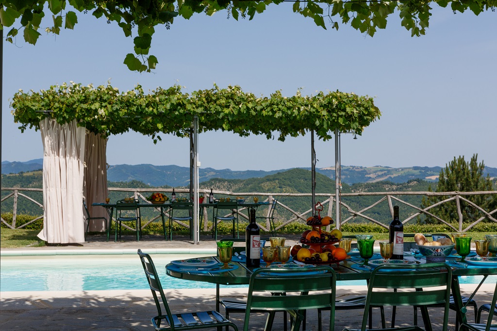 HOLIDAY-RENTAL-LA-COLLINACCIA-LUXURY-VILLA-WITH-SWIMMING-POOL-UP-TO-18-PEOPLE-EMILIA-ROMAGNA