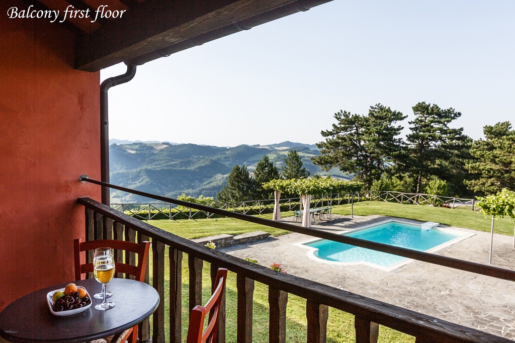 HOLIDAY-RENTAL-LA-COLLINACCIA-LUXURY-VILLA-WITH-SWIMMING-POOL-UP-TO-18-PEOPLE-EMILIA-ROMAGNA