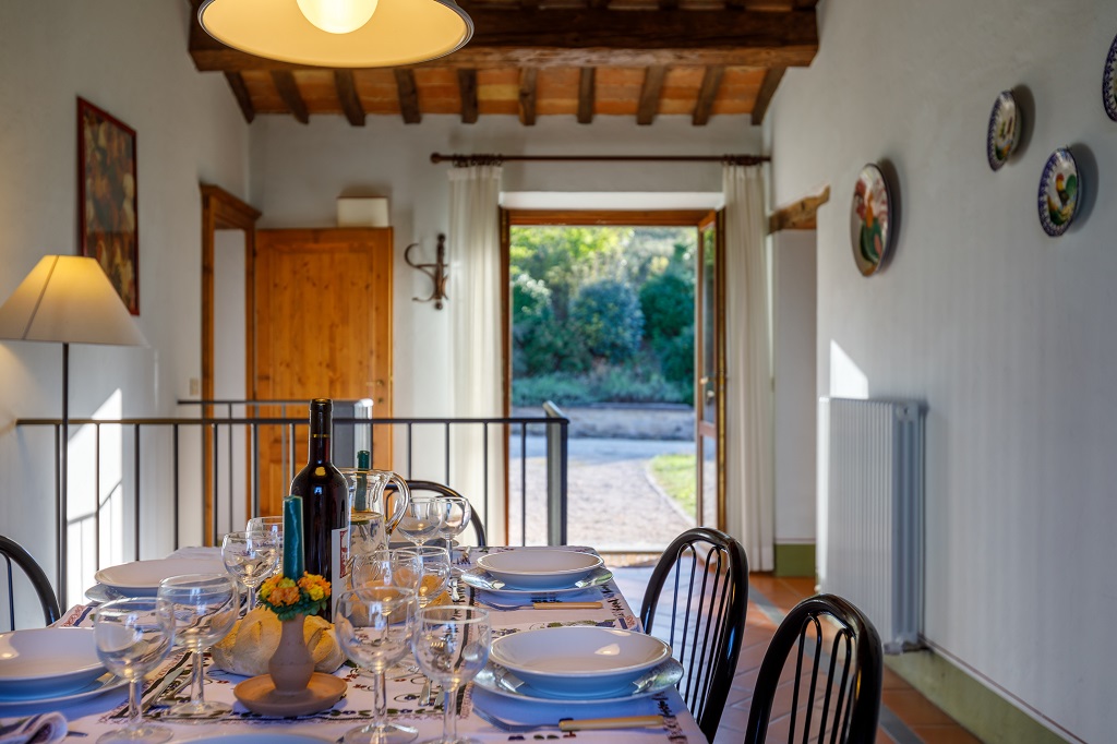 Villa Mazzino in Marradi, this luxury villa with swimming pool and garden, for up to 6 people, is available for holiday rental in Tuscany at the border with Emilia Romagna.