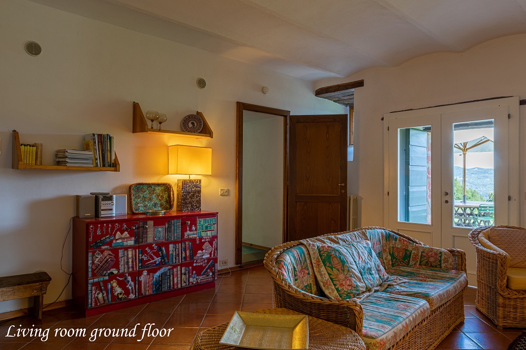 Villa I Vanzetti in Tredozio, this luxury villa with swimming pool and garden, for up to 14 people, is available for holiday rental in Emilia Romagna at the border with Tuscany. 